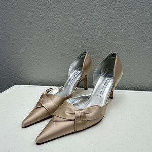 Caparros Heels Size 8.5 Satin Pointed Toe d'Orsay Bow Shoes Wedding